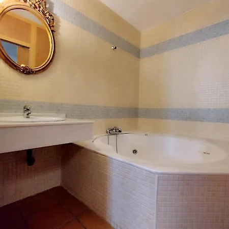 Apartment Arttyfal Con Wifi Y Parking By Surynieve