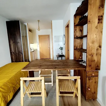 Apartment Arttyfal Con Wifi Y Parking By Surynieve